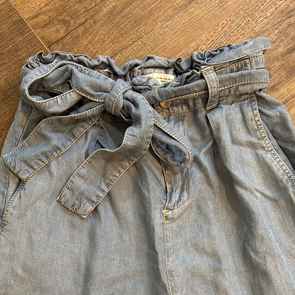 Zara Women’s Size XS‎ Blue Wide Leg Mid Calf Chambray Pants Tie Waist - Picture 2 of 12